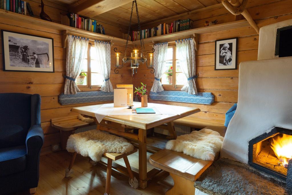 Almdorf Seinerzeit Hotel Wiedweg Стая снимка
