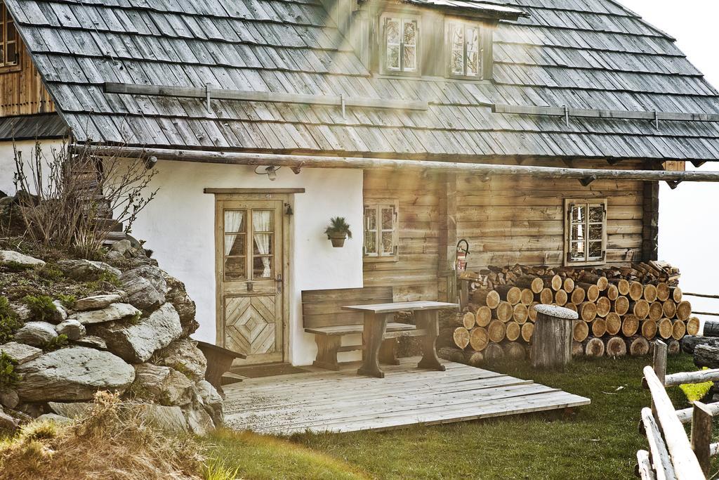 Almdorf Seinerzeit Hotel Wiedweg Екстериор снимка