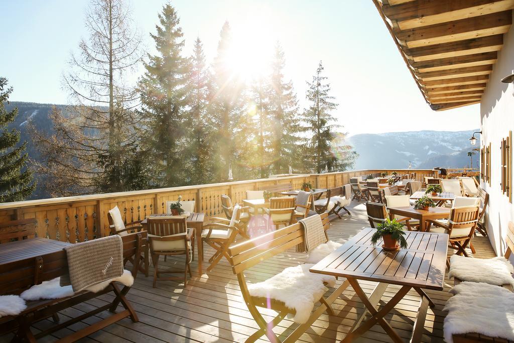 Almdorf Seinerzeit Hotel Wiedweg Екстериор снимка