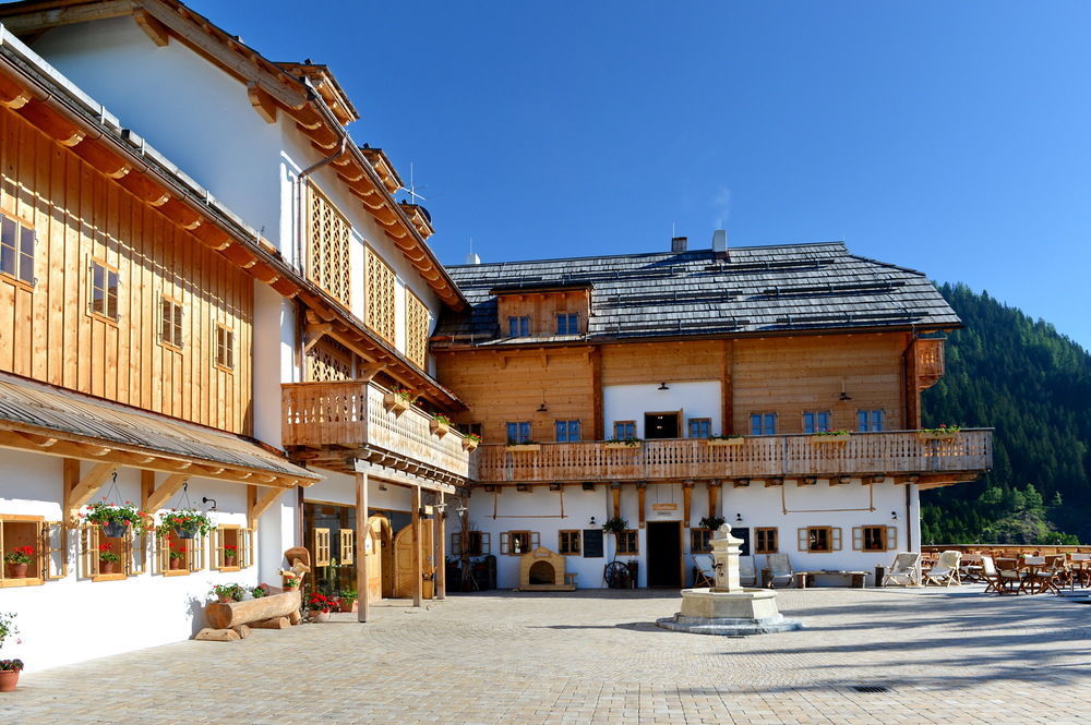 Almdorf Seinerzeit Hotel Wiedweg Екстериор снимка