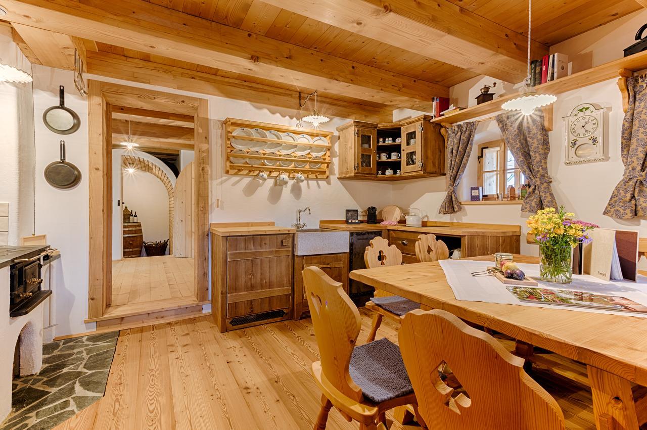 Almdorf Seinerzeit Hotel Wiedweg Екстериор снимка