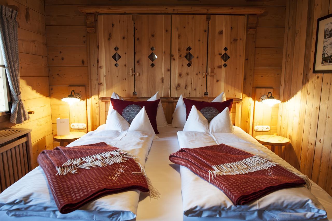 Almdorf Seinerzeit Hotel Wiedweg Екстериор снимка