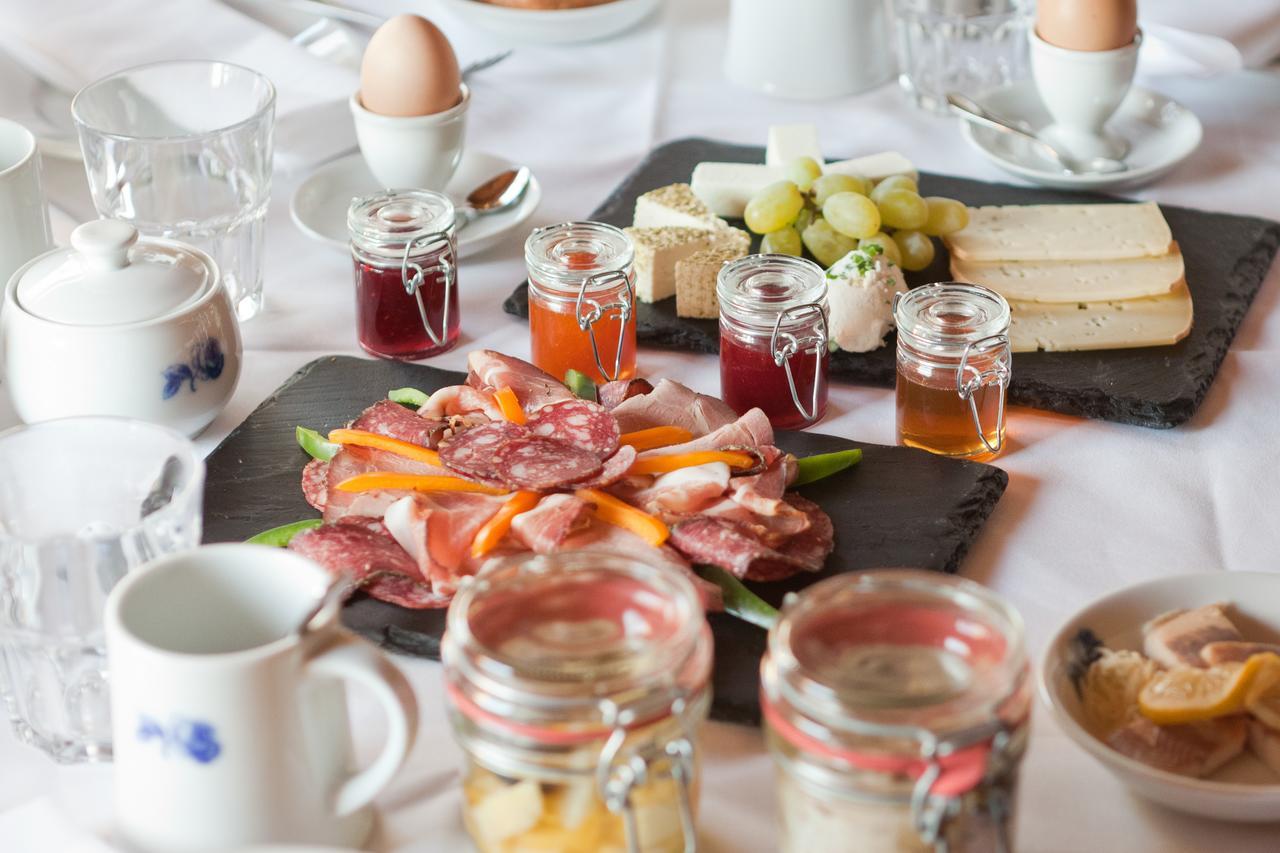 Almdorf Seinerzeit Hotel Wiedweg Екстериор снимка